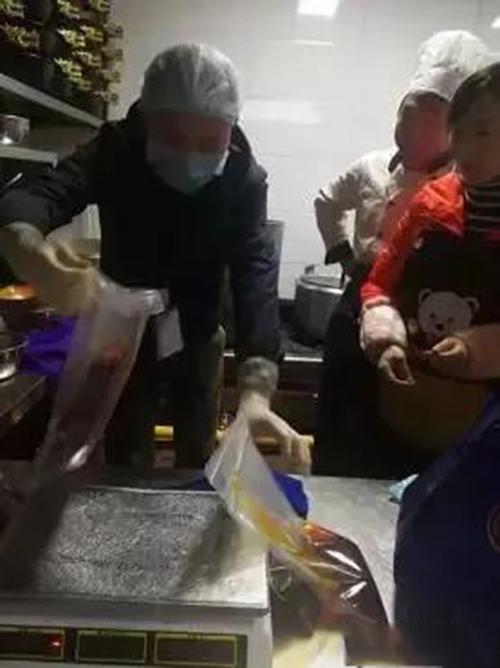 江陽區(qū)市場監(jiān)管局對被舉報使用回油3家火鍋店實施立案調(diào)查