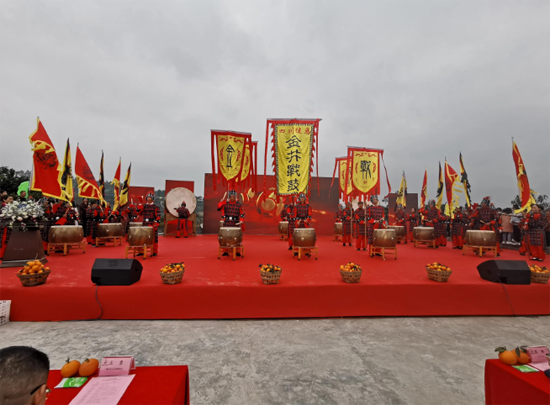 犍為柑橘紅滿天 柑橘文化旅游節(jié)承載美好鄉(xiāng)村新未來(lái)